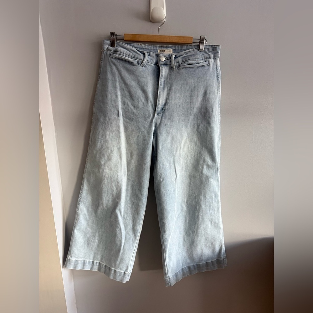 OAT New York Light Wash Cropped Wide Leg Jeans Size 12 / 31